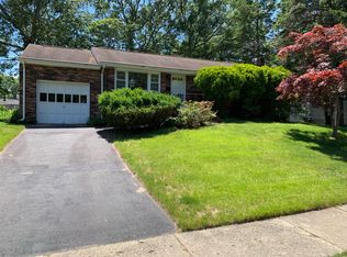 120 Darien Rd, Howell, NJ 07731