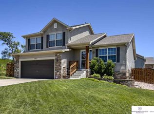 7957 N 116th St, Omaha, NE 68142