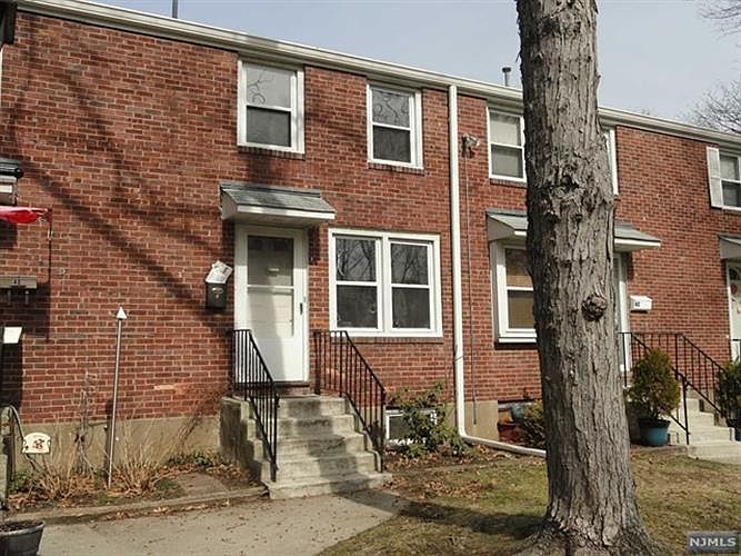 1st image of 130 Glenbrook Pkwy #4D-16