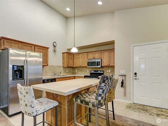 5th image of 1411 Evergreen Park Drive SW #303