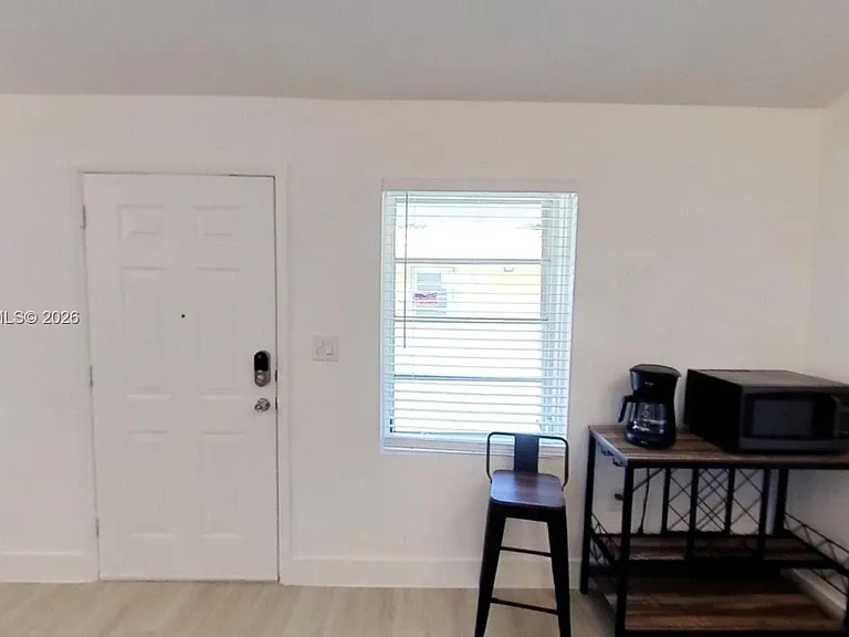 840 SW 7th St #852 — Photo 3