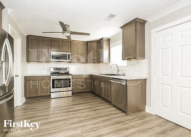 6001 Burnett Cir — Photo 6