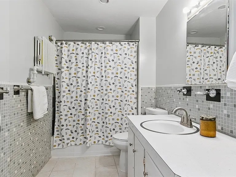240 Brattle St #1 — Photo 13