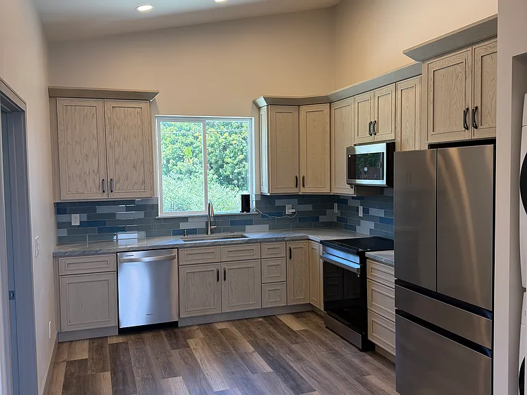 801 Vale View Dr #B — Photo 35