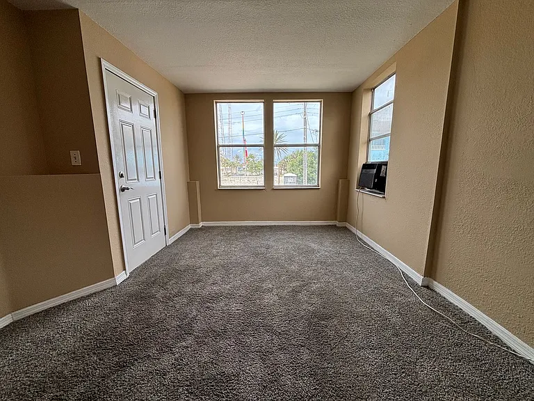 30 S Grandview Ave — Photo 11