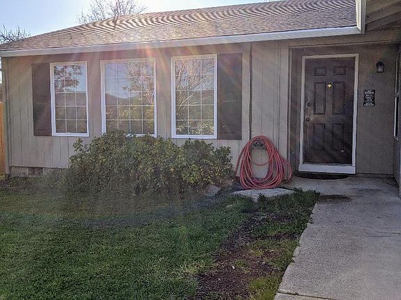 2nd image of 320 Dark Horse St