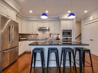 900 Greendale Ave UNIT 5, Needham, MA 02492