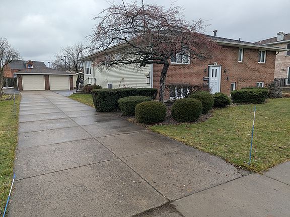 2nd image of 28 Mead St Unit 1