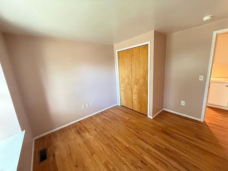 3163 Plymouth Rd — Photo 49