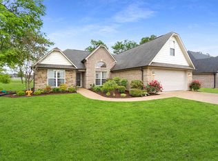 402 Featherstone Cv, Medina, TN 38355