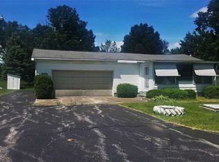 1814 State St, Washington, IN 47501