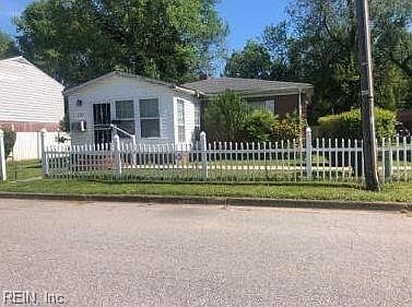 1st image of 3305 Mascott St