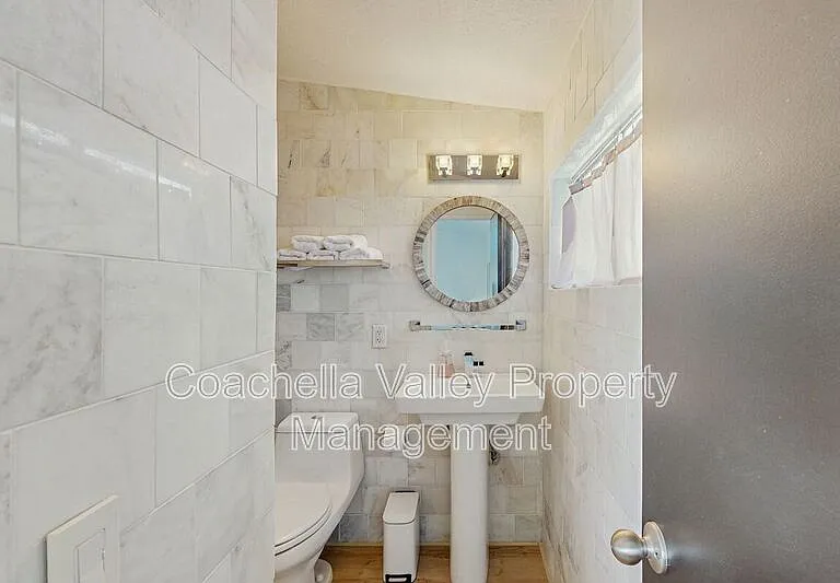 43709 Louisiana St — Photo 18