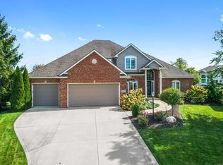 11907 Fairway Winds Ct, Fort Wayne, IN 46814