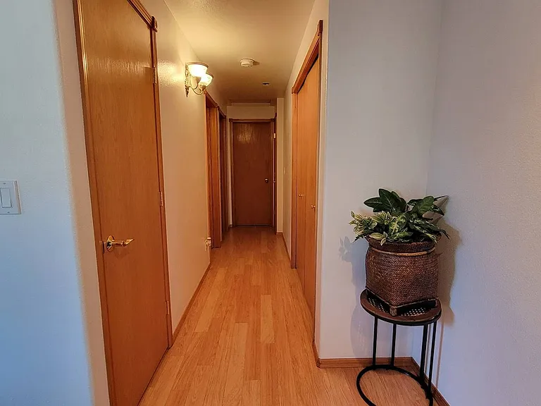 905 Abbot St #A & B — Photo 14