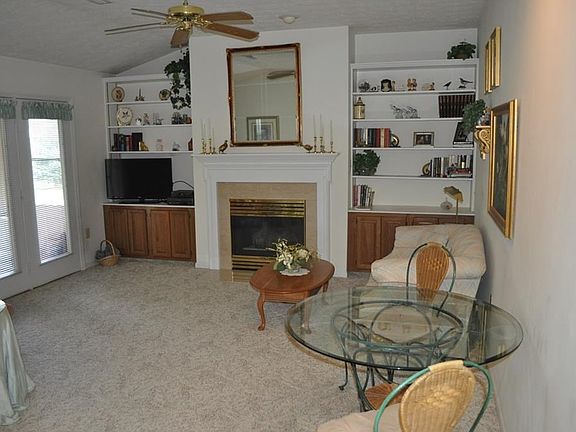 3rd image of 1873 Brandonhall Dr