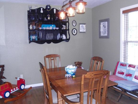 5th image of 473 Limerick Dr