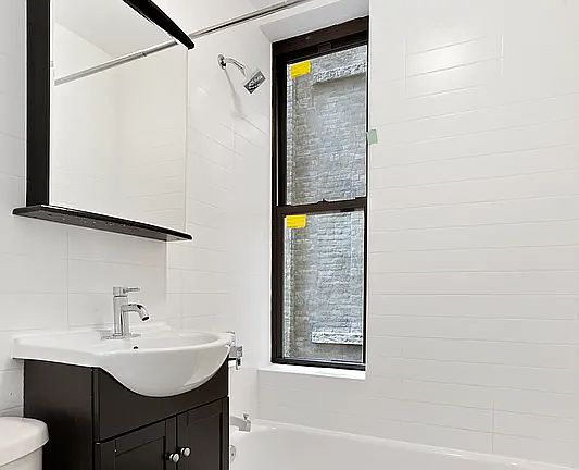 5th image of 17 W 125th St APT 5I