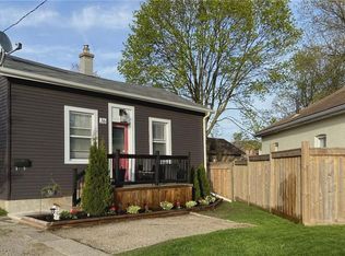 36 Mount Pleasant St, Brantford, ON N3T1S6
