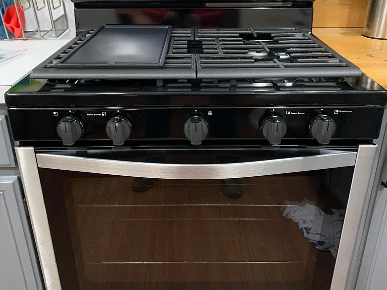 Gas range