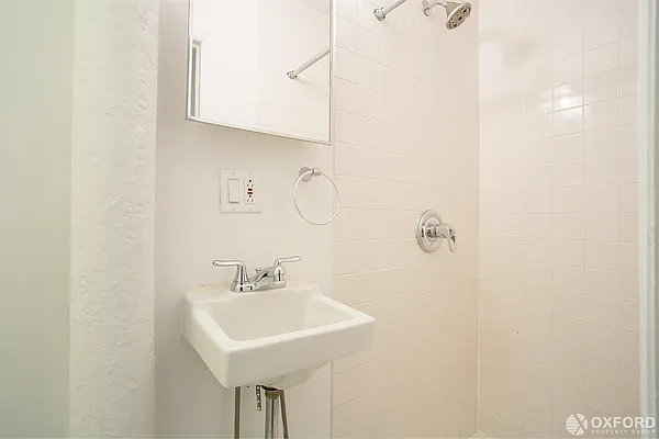 Rented by Oxford Property Group | media 61