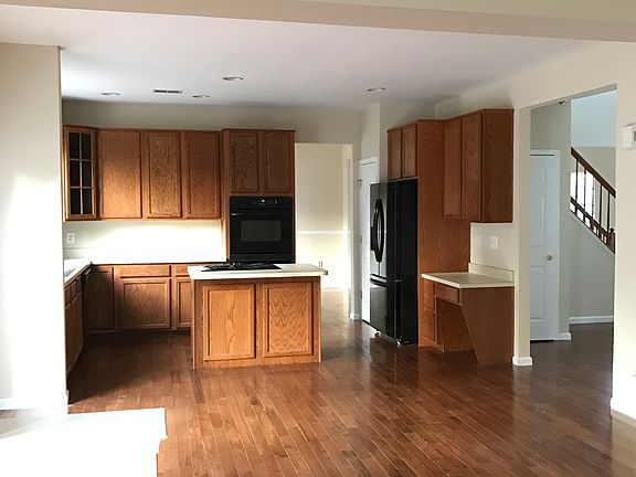 5th image of 12516 Maiden Creek Ct