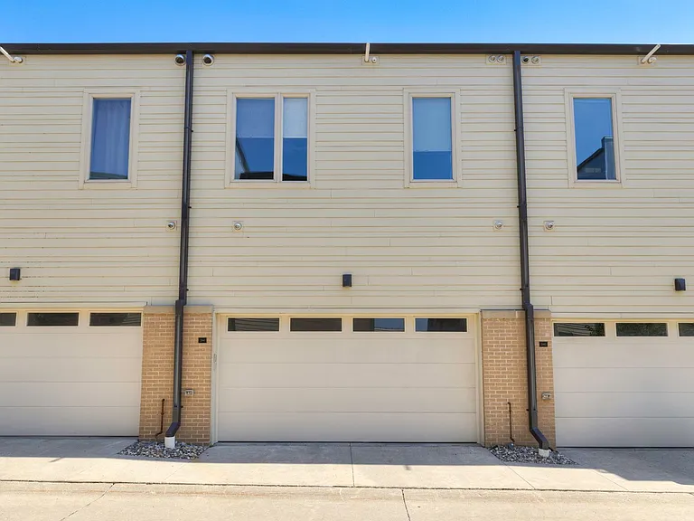 244 E Center St — Photo 34