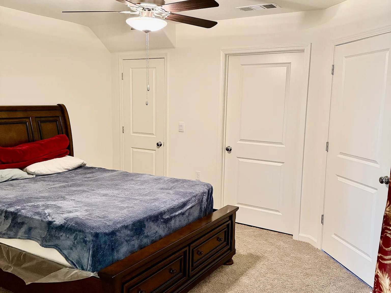 1 bed, 750 sqft, $1,200 — Photo 2
