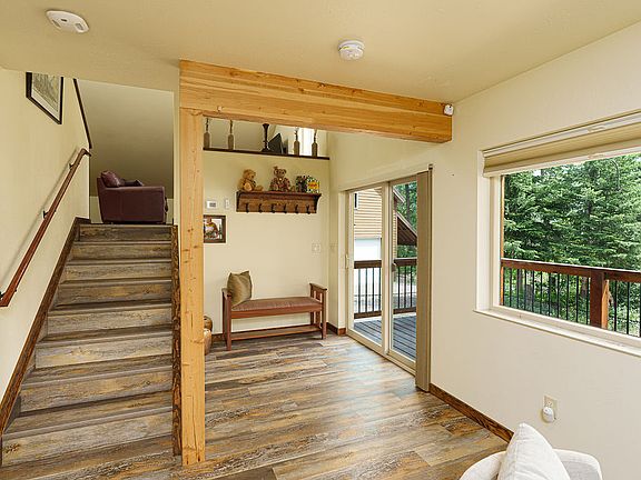 2nd image of 102 Izaak Walton Inn Rd