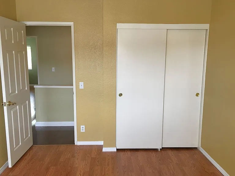 1349 Crestmont Dr — Photo 29