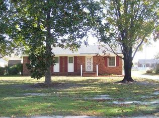 2405 Deanie Ave, Tarboro, NC 27886