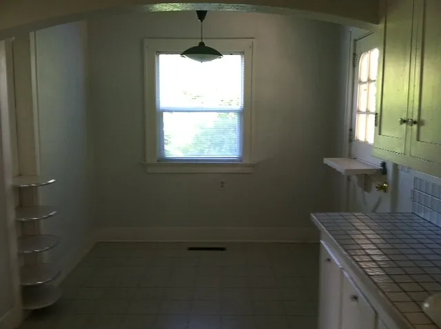 2209 Agate St — Photo 3