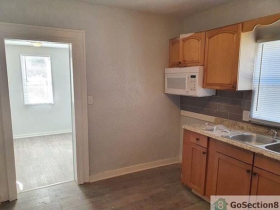 5th image of 1711 Scranton St S #1
