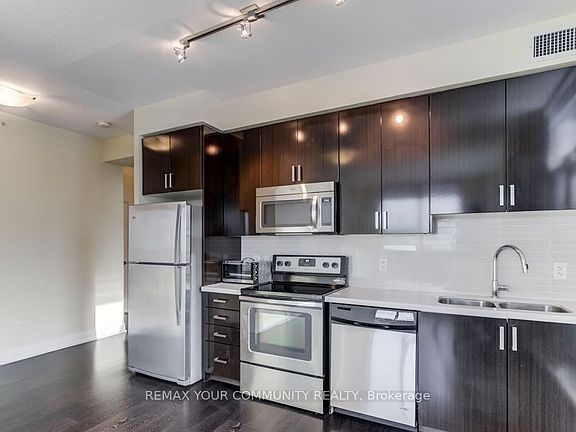 3rd image of 75 N Park Rd #508