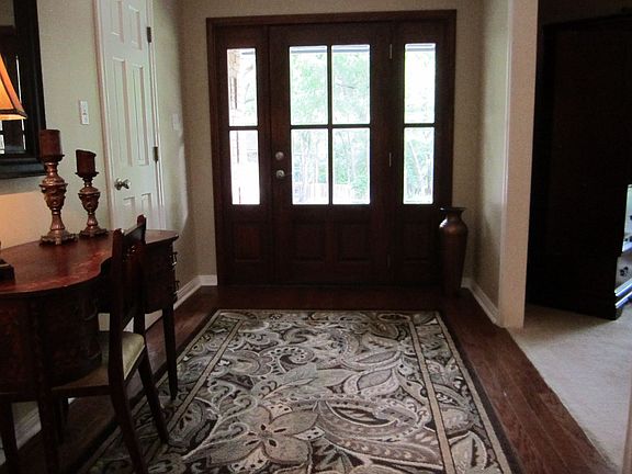2nd image of 2514 Pecan Dr