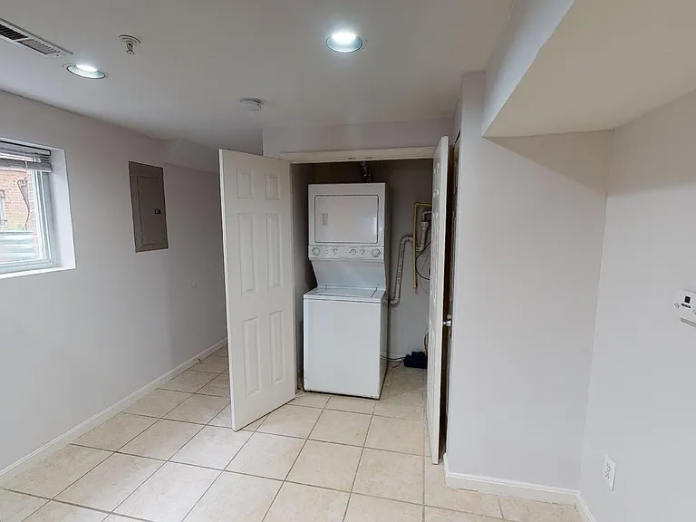 732 Park Rd NW #B-4 — Photo 13