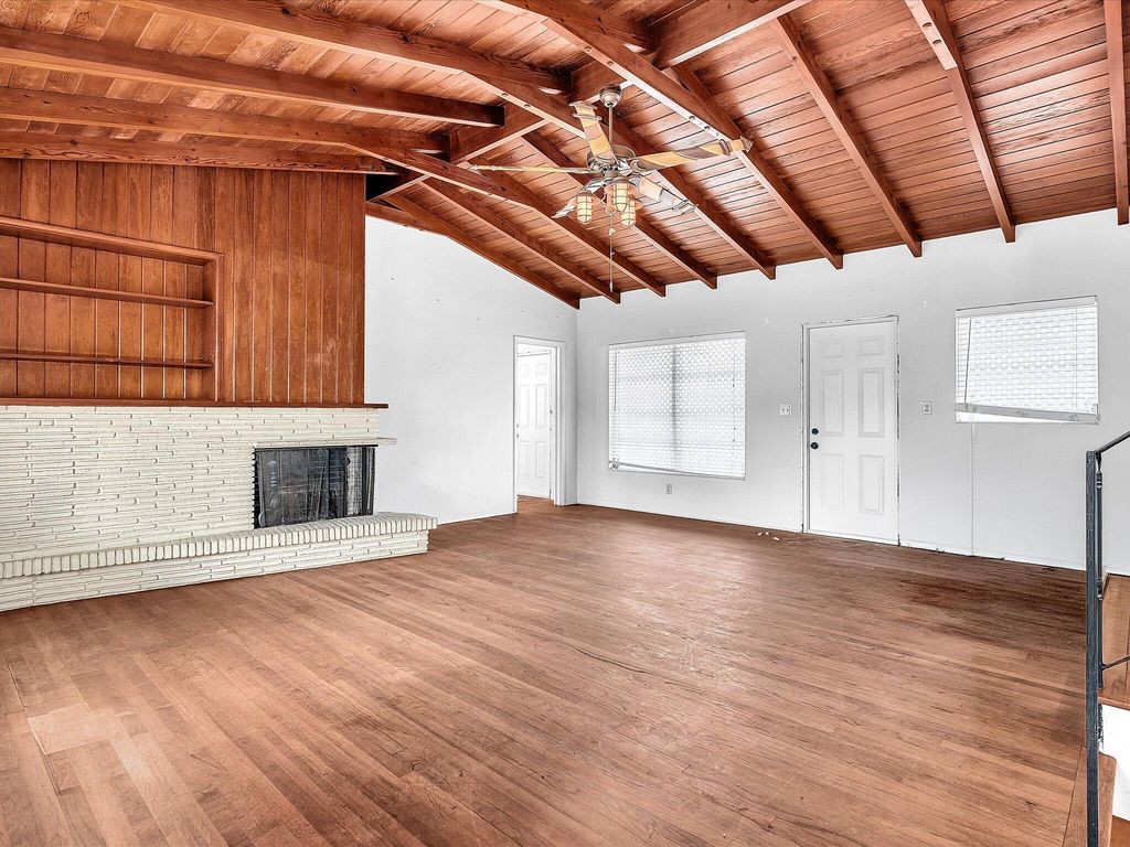 702 S RIVERSIDE Drive, photo 6