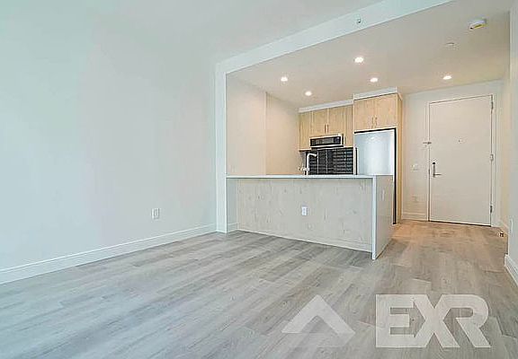 3rd image of 160 Clarkson Ave APT 7H