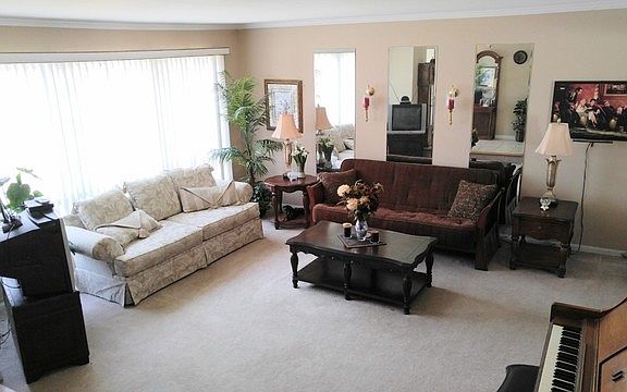 2nd image of 1136 Marshall Dr