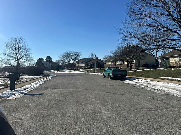 4th image of 218 Perry Ave