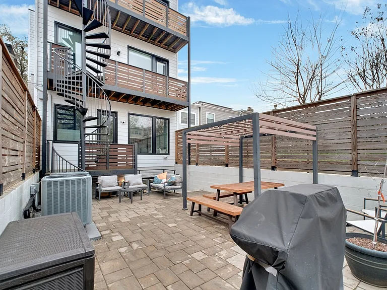 1419 Upshur St NW #1 — Photo 26