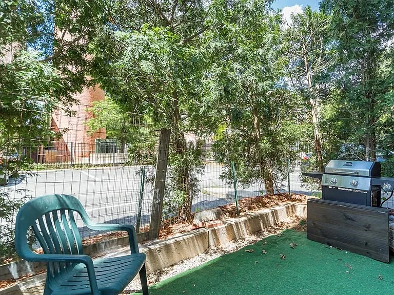 240 Heath St #101 — Photo 14