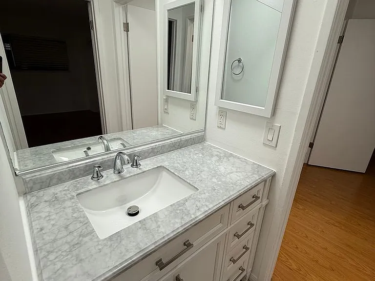 816 Westmount Drive LP — Photo 8