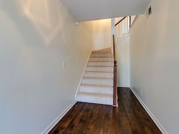 3rd image of 202 Riverstone Ct