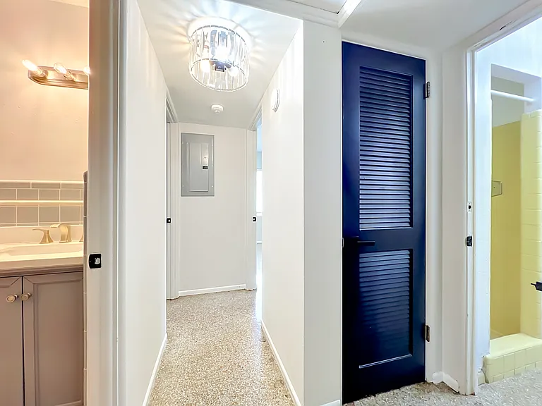5342 Adanson St — Photo 21