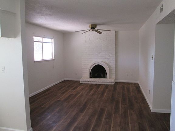3rd image of 6008 Lejano Ave NE