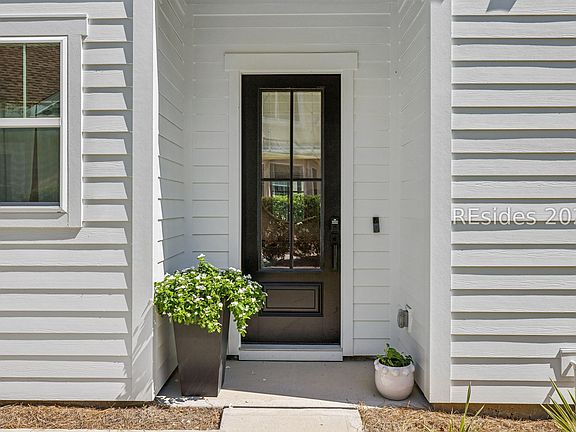 3rd image of 147 Persimmon Circle