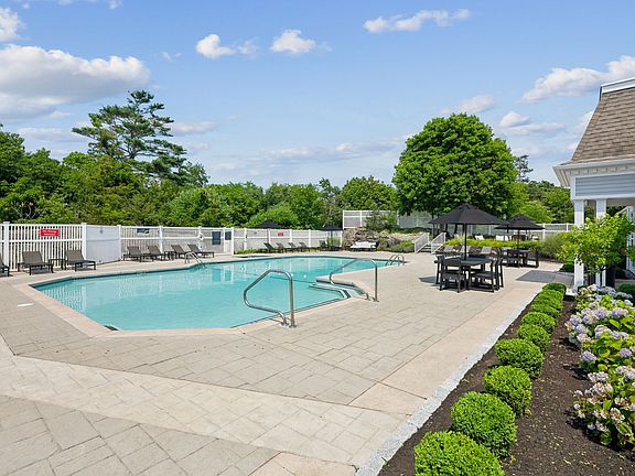 4th image of 1 Avalon Dr #1222