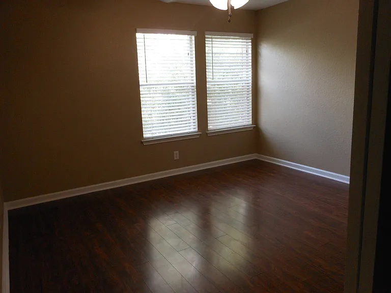 617 San Augustine Blvd — Photo 26