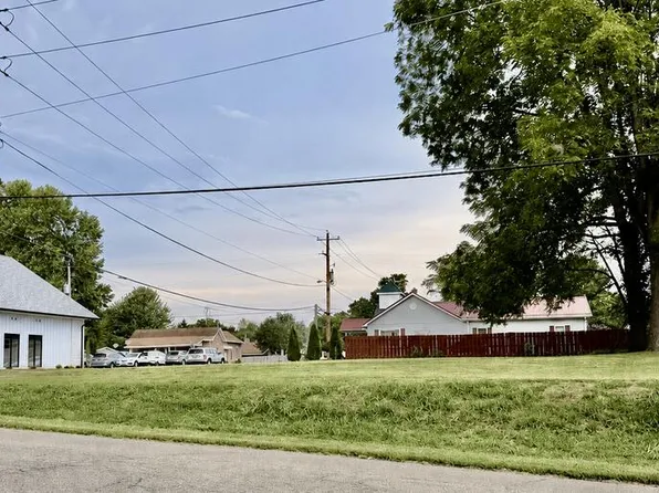 W St #2, Waverly, OH 45690